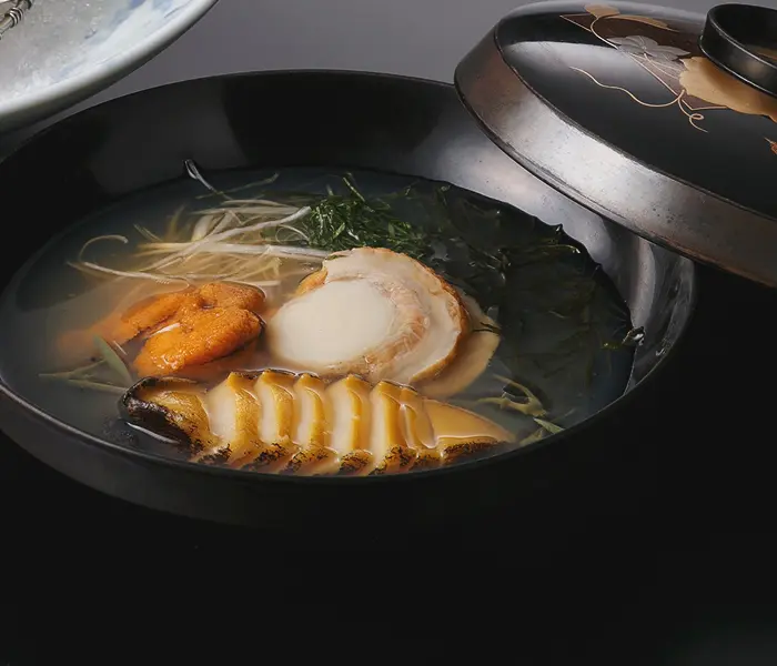 写真:会席料理一例