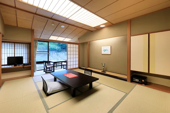 写真：一般客室 10畳